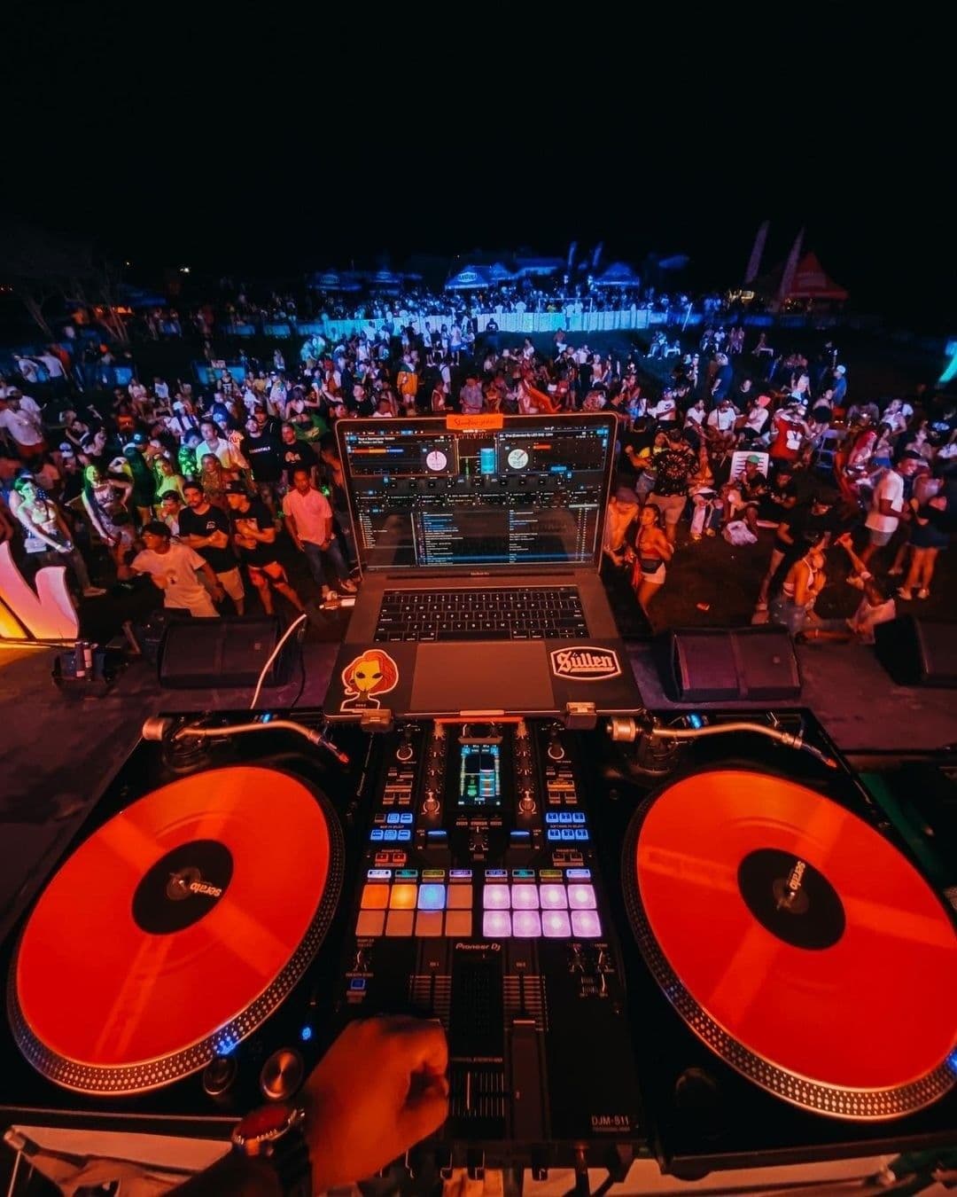 DJ Experiences
